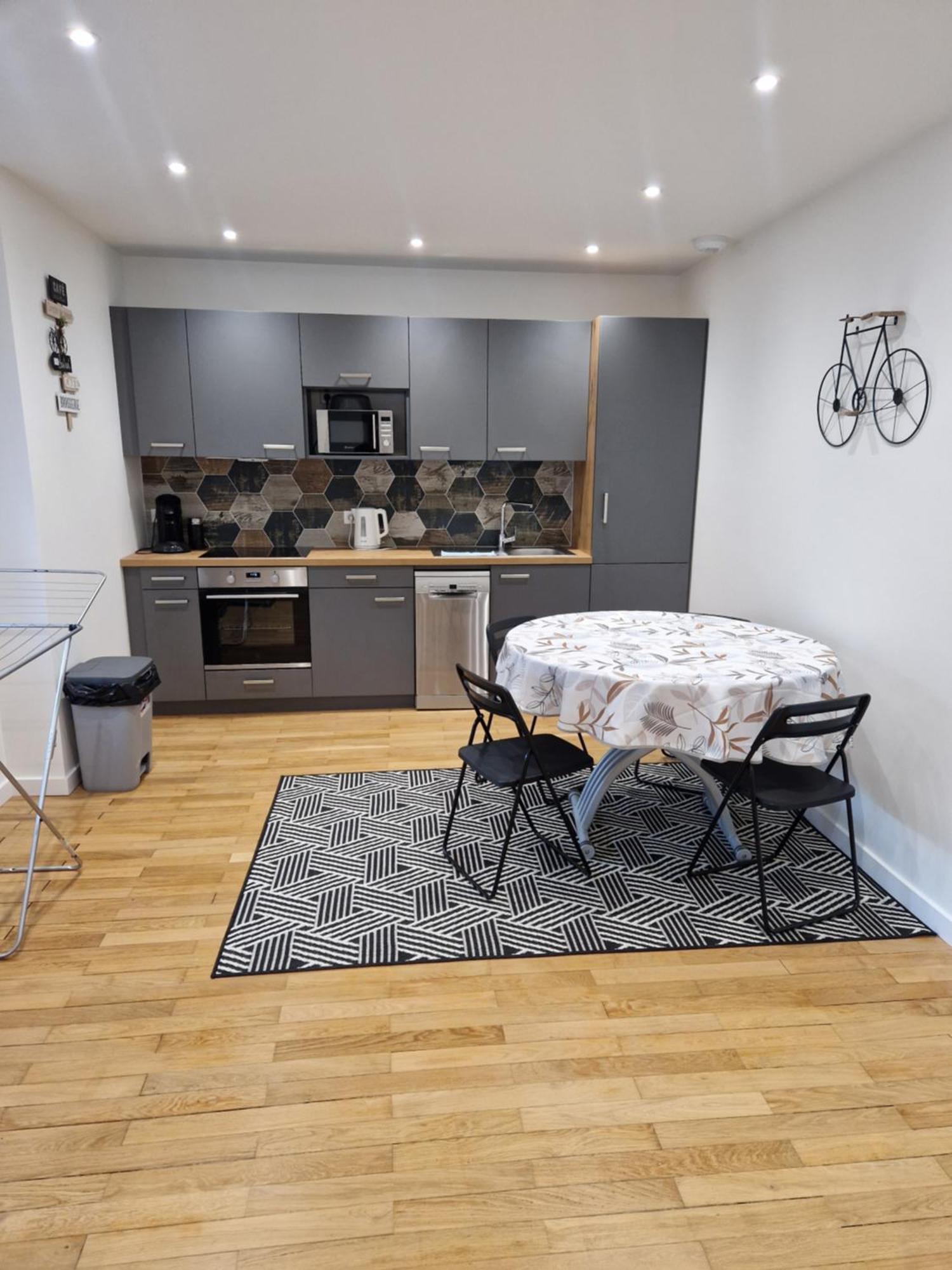 Appartement Cosy Neudorf Climatise Wifi 90M2 Страсбург Экстерьер фото